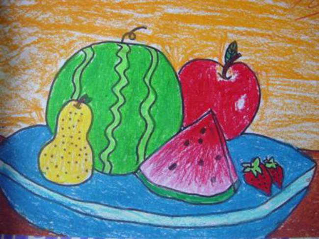 桓仁县业主沟小学陈琪绘画作品水果