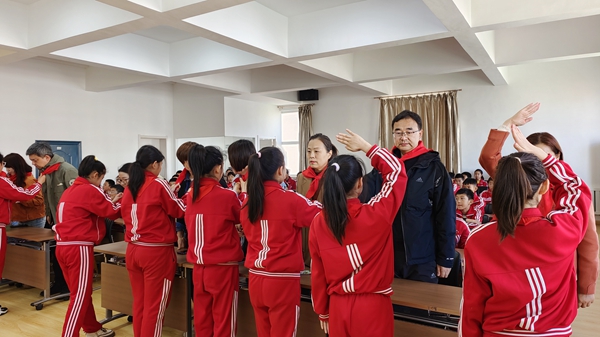 83a5e74a7cbc41e2a6b51a25d7327e67.jpg